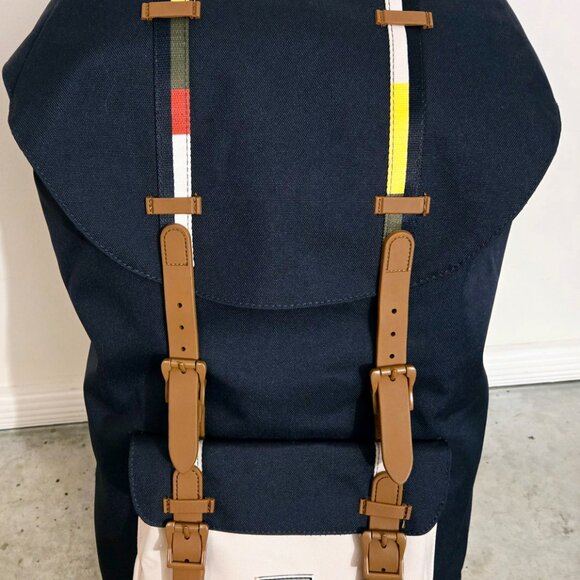 Herschel Peacoat/Birch Backpack - LARGE 30L - Special Edition - Picture 8 of 10